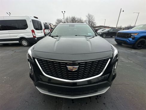 Used 2023 Cadillac XT4 Premium Luxury image 27