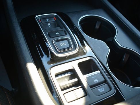 Used 2023 Honda Pilot Sport image 17