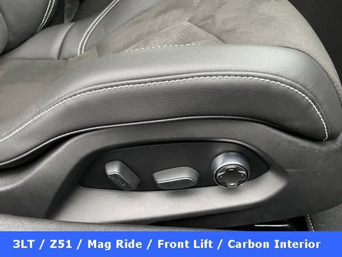 Used 2020 Chevrolet Corvette Stingray Premium Cpe w/ 3LT Preferred Equipment Group image 38