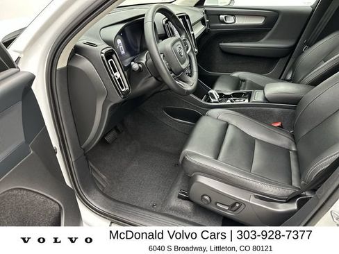 Certified 2024 Volvo XC40 B5 Plus w/ Protection Package Premier AWD/4WD image 11