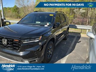 Used 2025 Honda Pilot TrailSport video 1