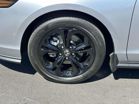 Certified 2025 Honda Accord SE image 29