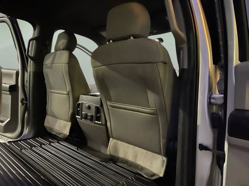 Used 2018 Ford F250 XLT w/ XLT Value Package image 25