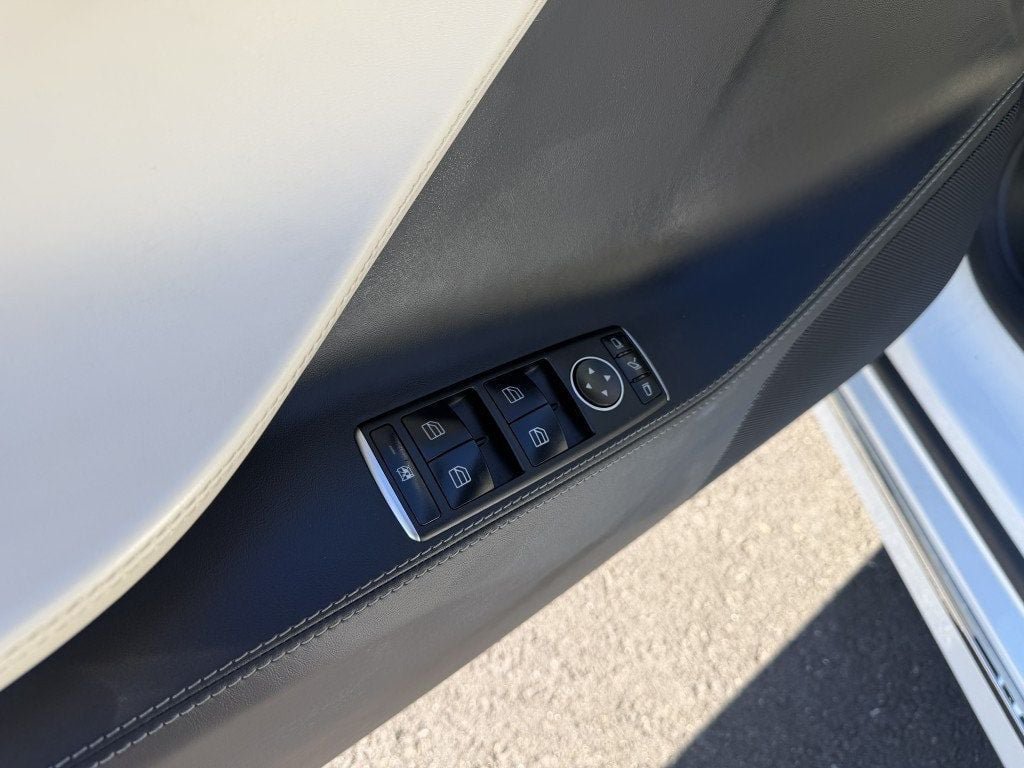 Used 2020 Tesla Model S AWD image 10