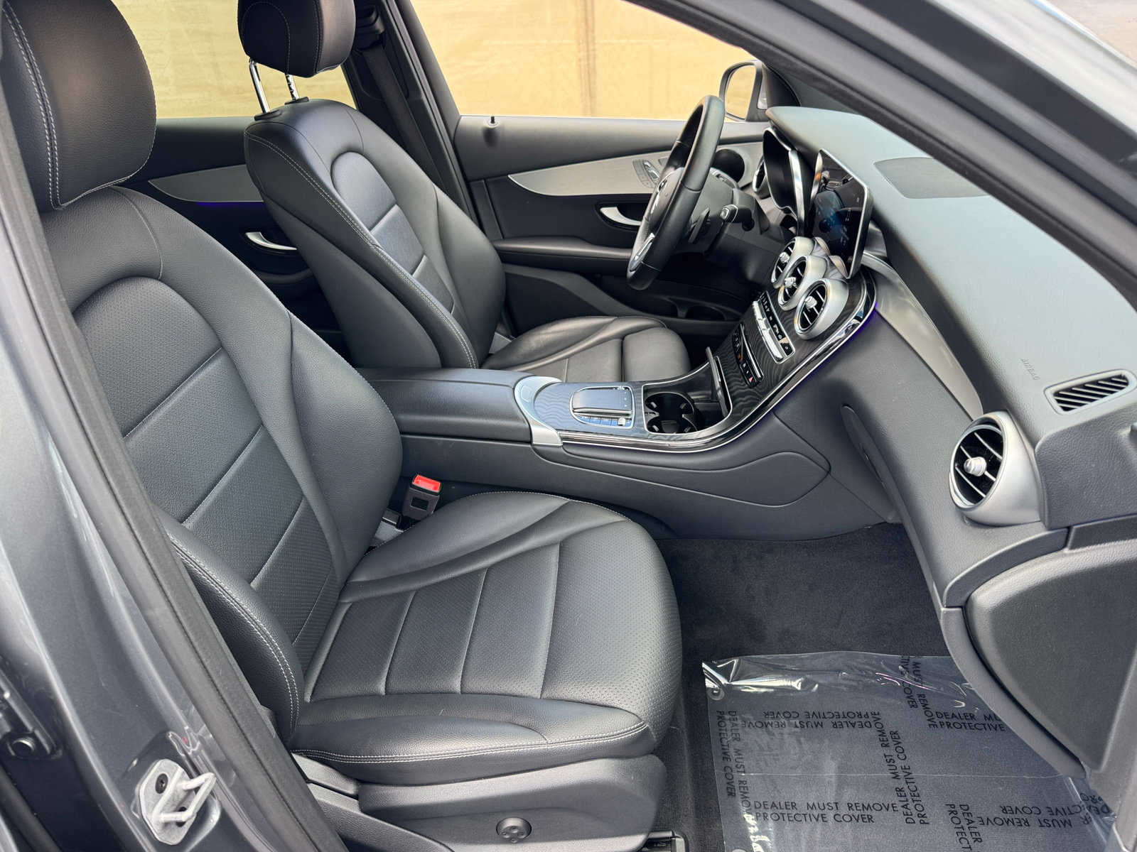 Used 2022 Mercedes-Benz GLC 300 image 7