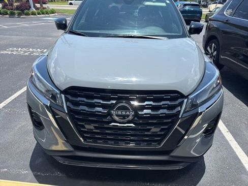 Used 2024 Nissan Kicks SR FWD image 5