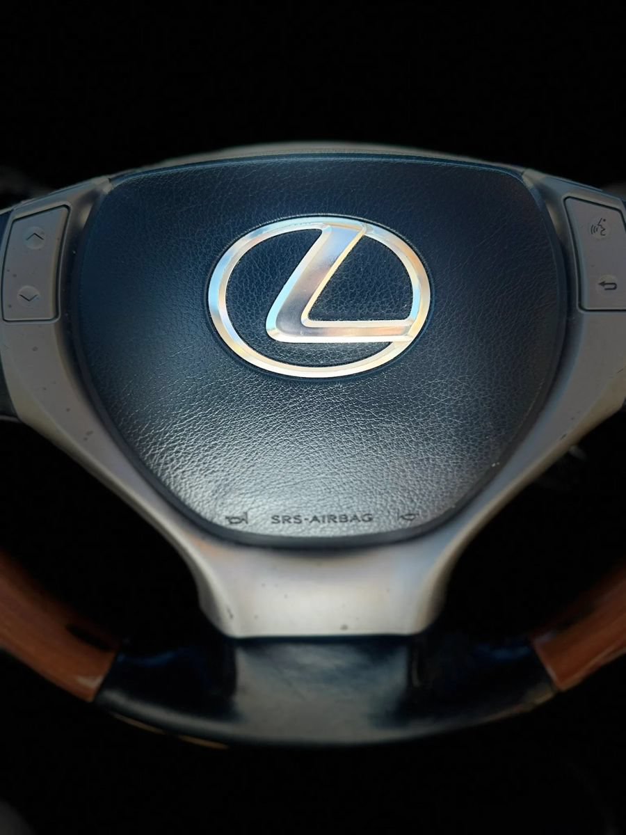 Used 2013 Lexus ES 300h w/ Luxury Pkg FWD image 40