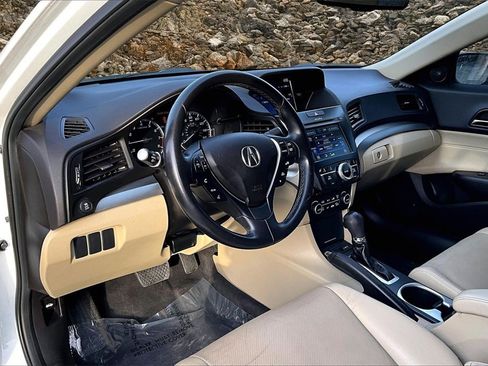 Used 2018 Acura ILX Premium Package image 12