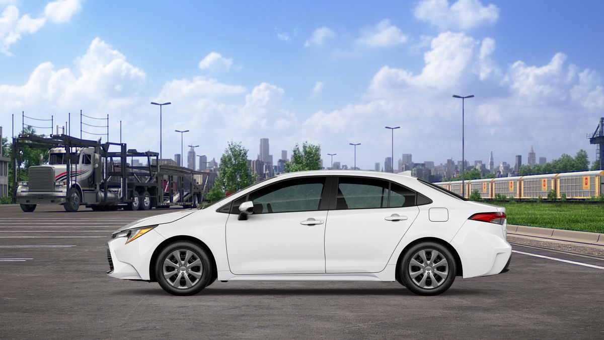 New 2026 Toyota Corolla LE FWD image 4