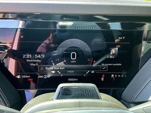 Used 2026 GMC Yukon AT4 w/ AT4 Premium Plus Package AWD/4WD image 17