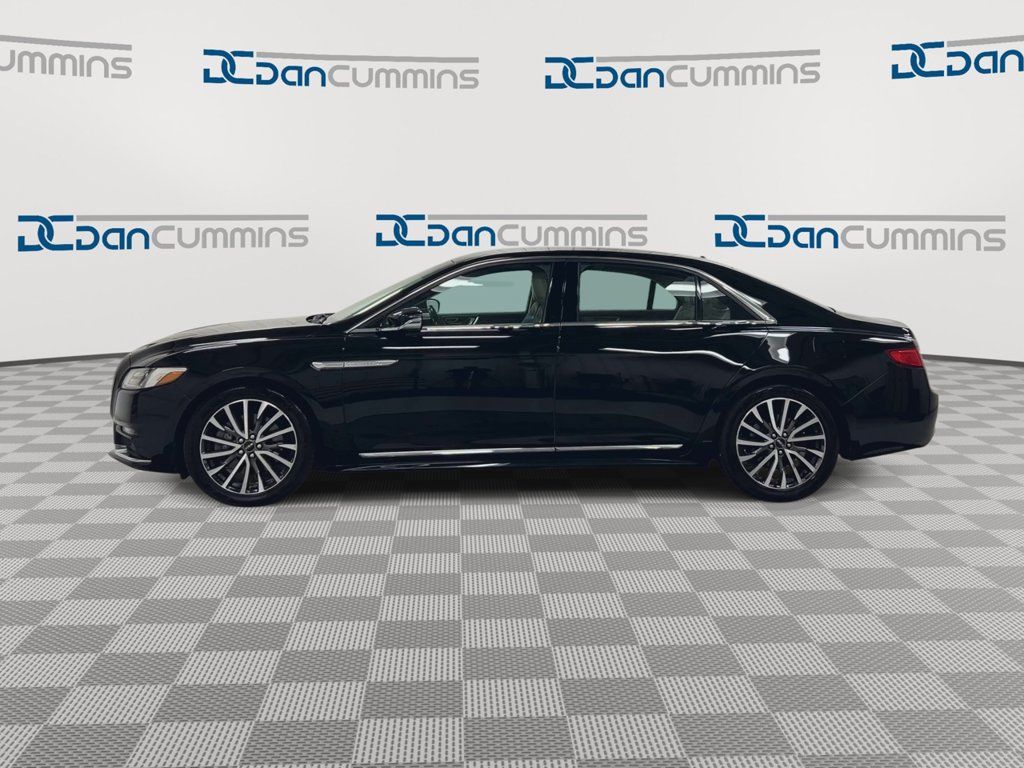 Used 2017 Lincoln Continental Select AWD/4WD image 5