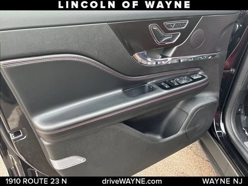 Certified 2023 Lincoln Corsair Reserve AWD/4WD image 13