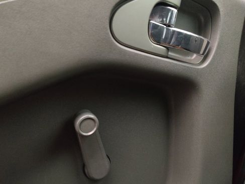 Used 2019 Nissan Frontier S w/ Work Truck Package image 27