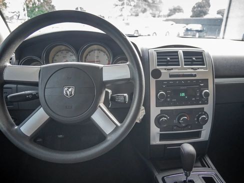 Used 2010 Dodge Charger SXT RWD image 19