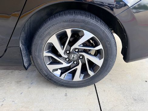 Used 2016 Honda Civic EX image 27