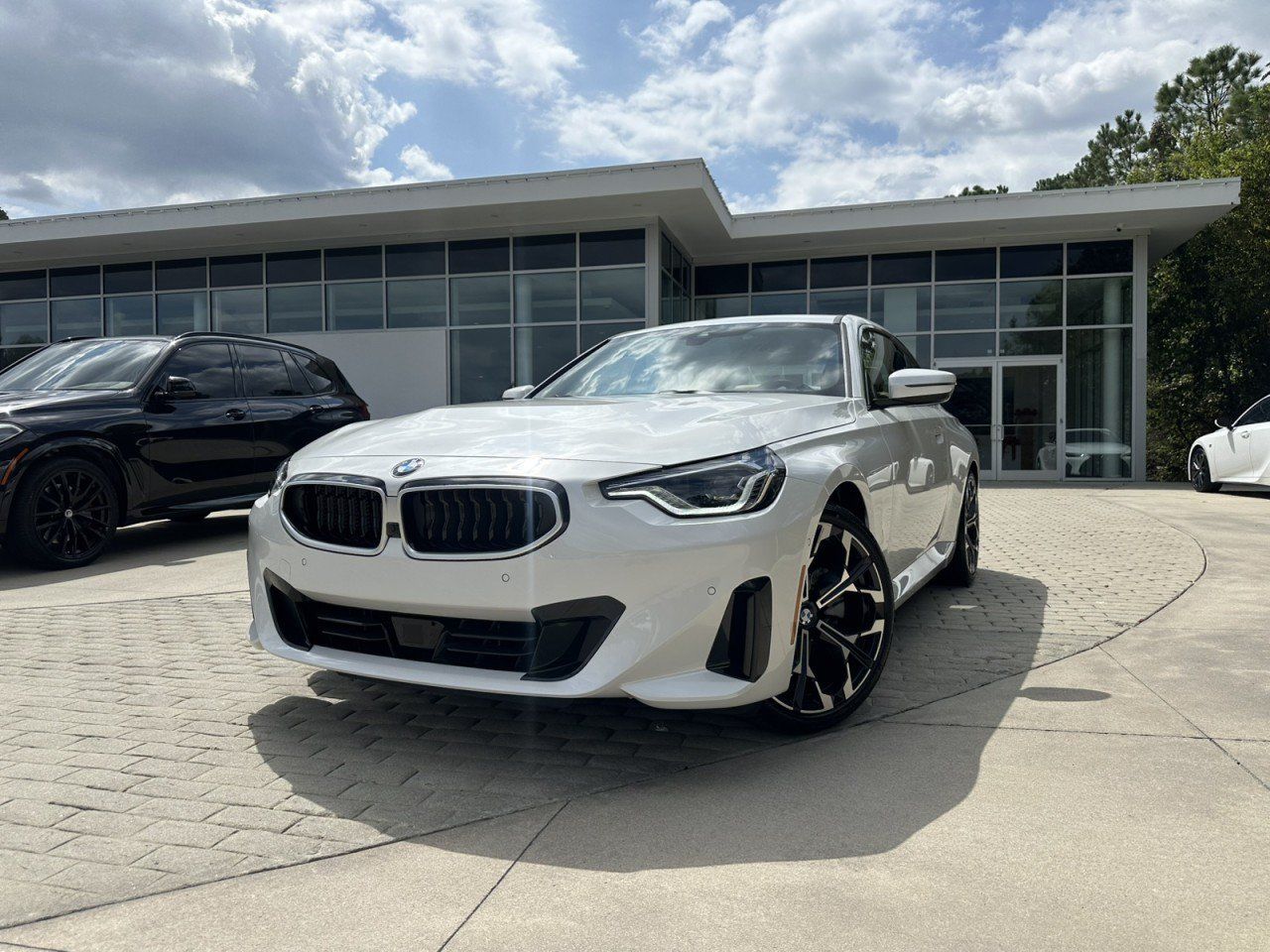 New 2026 BMW 230i Coupe w/ Premium Package RWD image 1