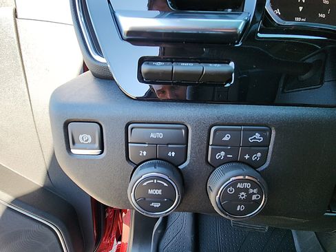 Used 2026 Chevrolet Silverado 1500 LTZ w/ Technology Package image 21