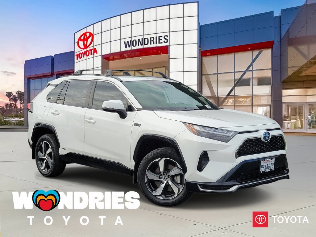 Used 2024 Toyota RAV4 SE w/ Weather & Moonroof Package AWD/4WD 360° Tour