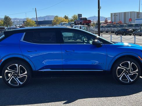 New 2026 Chevrolet Equinox EV LT image 4