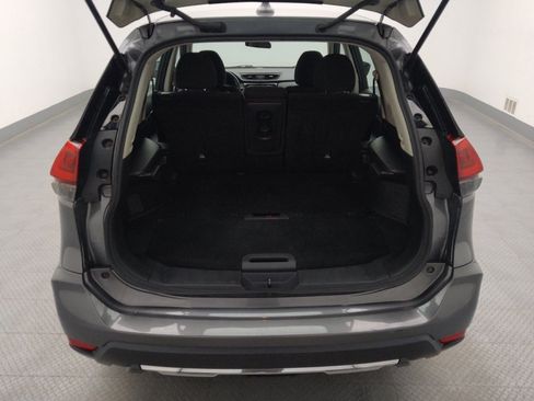 Used 2018 Nissan Rogue S AWD/4WD image 29