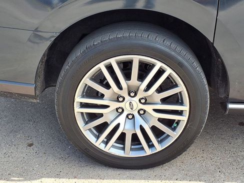 Used 2023 Ford Expedition Max Limited RWD image 10
