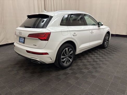 Used 2022 Audi Q5 2.0T Premium w/ Convenience Package image 5