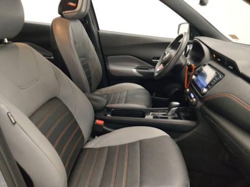Used 2021 Nissan Kicks SR w/ SR Premium Package FWD image 21