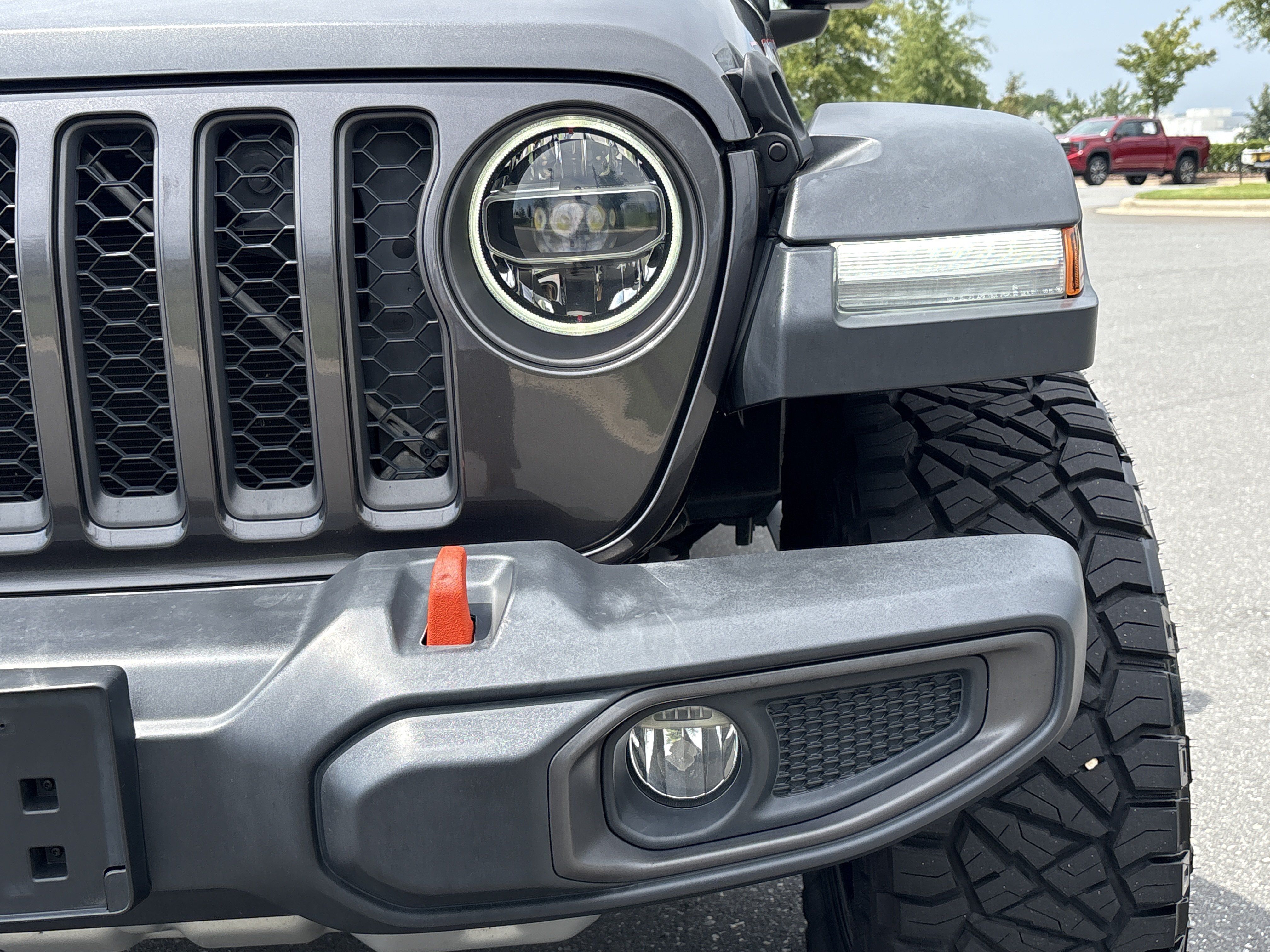 Used 2020 Jeep Gladiator Mojave AWD/4WD image 11