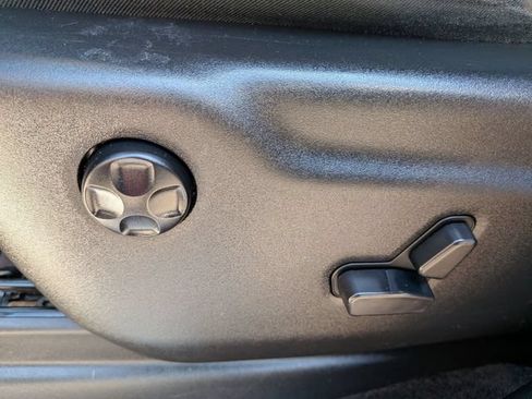 Certified 2017 Jeep Grand Cherokee Limited AWD/4WD image 10