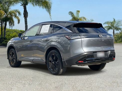 Certified 2025 Nissan Murano SV image 2