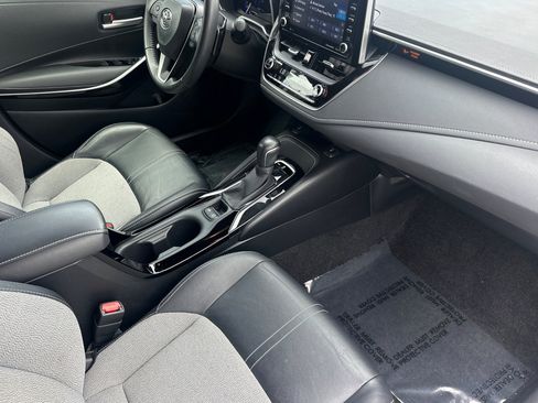 Used 2021 Toyota Corolla XSE FWD image 19