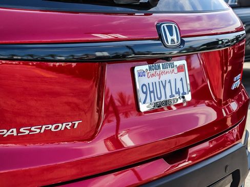 Used 2023 Honda Passport Elite image 12