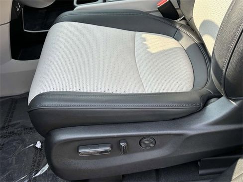 Certified 2025 Honda Odyssey Elite image 14