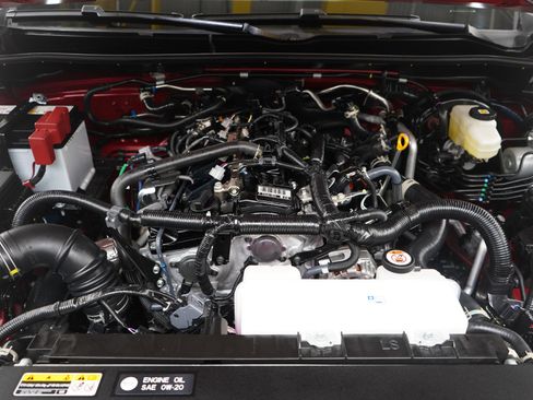 Used 2025 Toyota 4Runner SR5 image 28