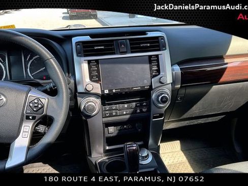 Used 2022 Toyota 4Runner Limited AWD/4WD image 6
