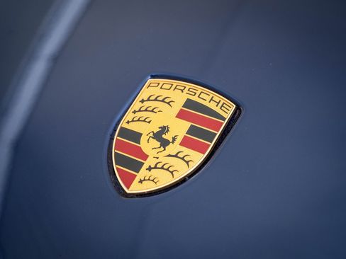 Used 2022 Porsche 718 Cayman S image 16