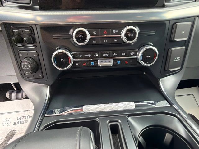 Used 2025 Ford F150 Lariat w/ Equipment Group 501A Mid AWD/4WD image 30