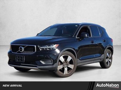 Used 2019 Volvo XC40 T5 Momentum