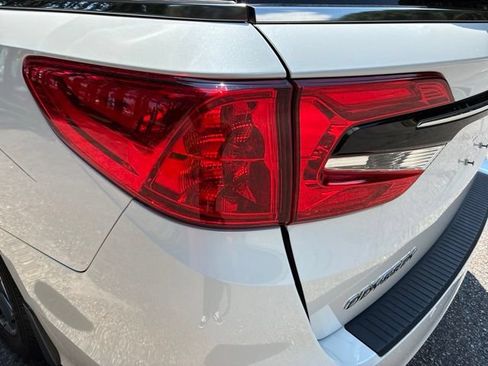 Used 2022 Honda Odyssey Elite image 13