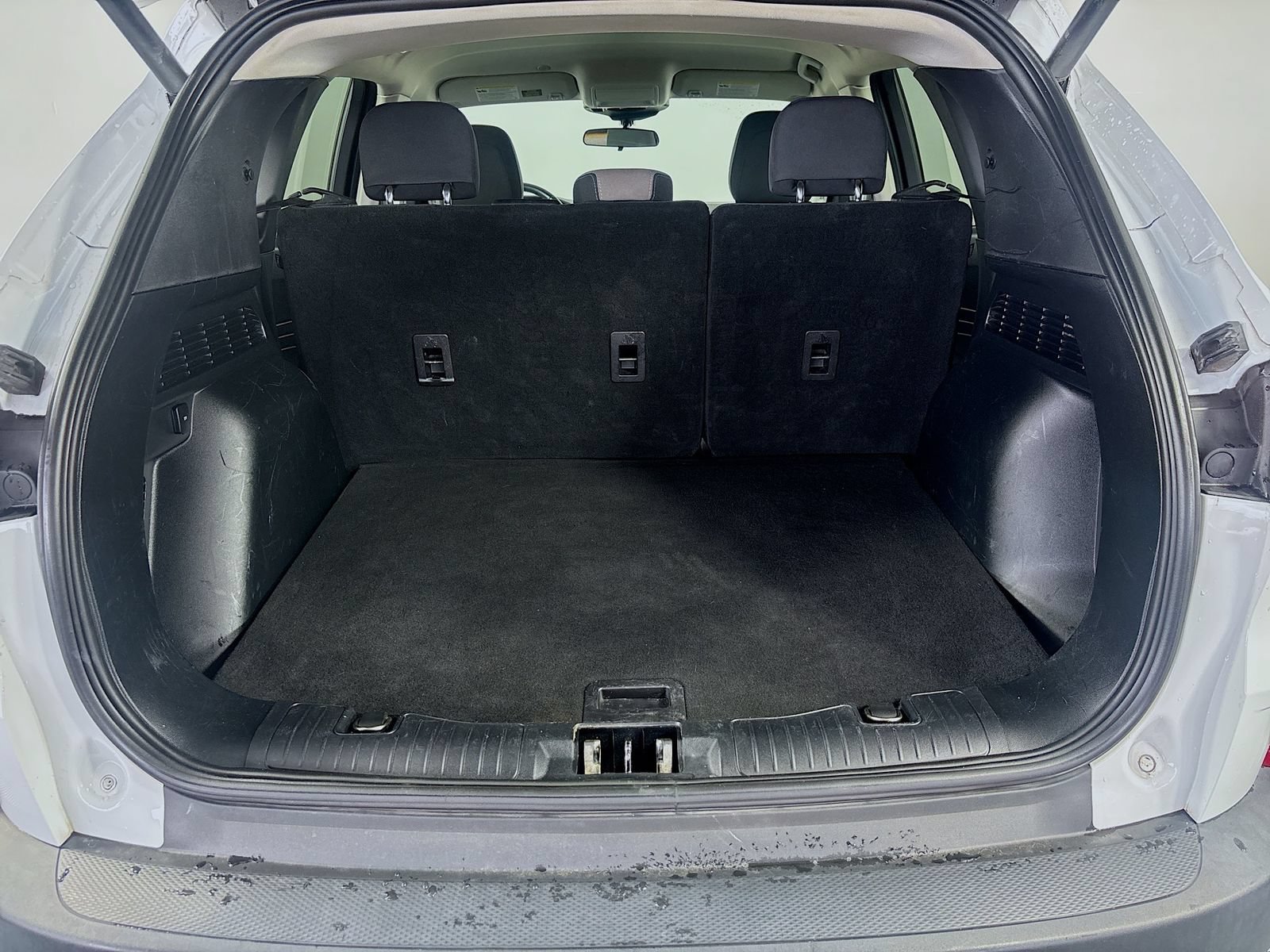 Used 2022 Ford Escape SE w/ SE Sport Appearance Package FWD image 24