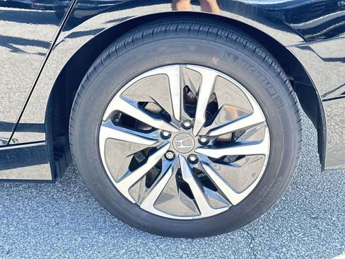 Used 2022 Honda Accord Hybrid image 12