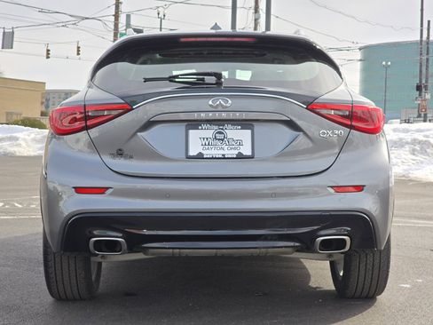 Used 2019 INFINITI QX30 w/ Navigation Package image 23