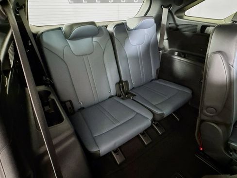 Used 2025 Kia Sorento SX Prestige image 29