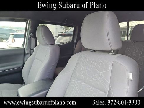 Used 2018 Toyota Tacoma SR5 image 6