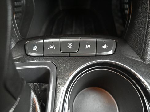 Used 2023 Chevrolet TrailBlazer LT FWD image 21