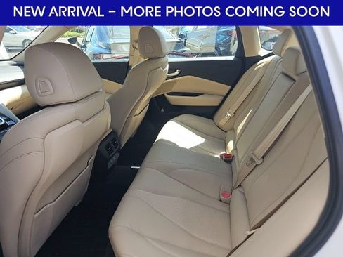 Used 2025 Acura TLX w/ Technology Package FWD image 9