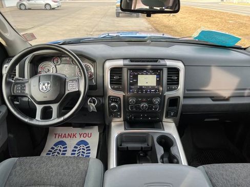 Used 2018 RAM 1500 SLT image 12