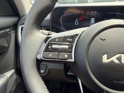 Used 2026 Kia Seltos S AWD/4WD image 32