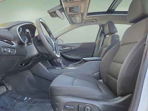 Used 2024 Chevrolet Malibu LT image 23