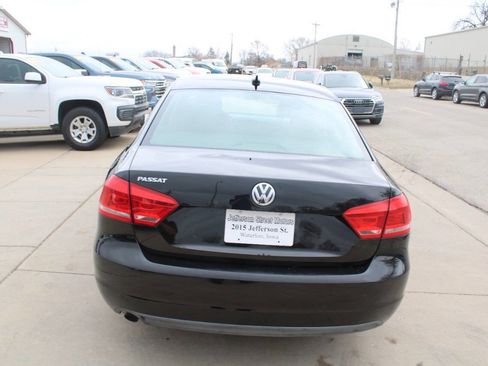 Used 2014 Volkswagen Passat 2.5 S image 7